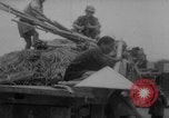 Standbild Flüchtlinge evakuiert Vietnam, 1967, aus Sekunde 36 historischem Filmmaterial Videoclip 65675072479
