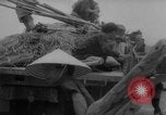 Standbild Flüchtlinge evakuiert Vietnam, 1967, aus Sekunde 37 historischem Filmmaterial Videoclip 65675072479