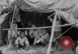 Standbild Flüchtlinge evakuiert Vietnam, 1967, aus Sekunde 45 historischem Filmmaterial Videoclip 65675072479