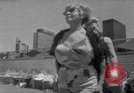 Standbild Großmütter Baden beauty contest New York City USA, 1967, aus Sekunde 25 historischem Filmmaterial Videoclip 65675072481