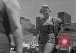 Standbild Großmütter Baden beauty contest New York City USA, 1967, aus Sekunde 27 historischem Filmmaterial Videoclip 65675072481