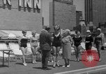 Standbild Großmütter Baden beauty contest New York City USA, 1967, aus Sekunde 34 historischem Filmmaterial Videoclip 65675072481