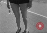 Standbild Großmütter Baden beauty contest New York City USA, 1967, aus Sekunde 38 historischem Filmmaterial Videoclip 65675072481
