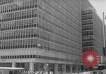 Image civils billets de loterie d'achat New York City USA, 1967, de la seconde 5 séquences d'archives historiques vidéo 65675072485