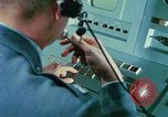 Standbild Führungssystems United States USA, 1962, aus Sekunde 61 historischem Filmmaterial Videoclip 65675072501
