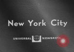Immagine di Yankees baseball Pitcher Whitey Ford si ritira New York City USA, 1967, secondo 3 filmato di repertorio 65675072506