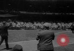 Immagine di Yankees baseball Pitcher Whitey Ford si ritira New York City USA, 1967, secondo 10 filmato di repertorio 65675072506