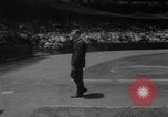 Immagine di Yankees baseball Pitcher Whitey Ford si ritira New York City USA, 1967, secondo 17 filmato di repertorio 65675072506