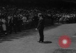 Immagine di Yankees baseball Pitcher Whitey Ford si ritira New York City USA, 1967, secondo 22 filmato di repertorio 65675072506