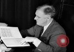 Immagine di Il presidente Franklin Roosevelt alla guida della sua mano-auto controllata Hyde Park New York USA, 1936, secondo 59 filmato di repertorio 65675072517