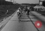 Standbild 60 Kilometer Fahrrad Rennen Chicago Illinois USA, 1936, aus Sekunde 29 historischem Filmmaterial Videoclip 65675072520