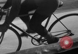 Standbild 60 Kilometer Fahrrad Rennen Chicago Illinois USA, 1936, aus Sekunde 36 historischem Filmmaterial Videoclip 65675072520