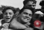 Standbild Universität get together New York City USA, 1936, aus Sekunde 23 historischem Filmmaterial Videoclip 65675072525