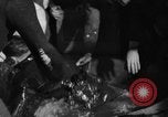 Standbild Universität get together New York City USA, 1936, aus Sekunde 40 historischem Filmmaterial Videoclip 65675072525