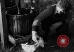 Standbild Junge Frauen Landwirte New Hebron Mississippi USA, 1936, aus Sekunde 24 historischem Filmmaterial Videoclip 65675072526