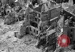 Immagine di Danni di bomba Coutances Francia, 1944, secondo 8 filmato di repertorio 65675072544