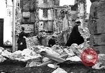 Immagine di Danni di bomba Coutances Francia, 1944, secondo 51 filmato di repertorio 65675072544
