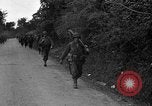 Standbild US4th Armored Division in Operation Cobra in Zweiten Weltkrieg Periers Frankreich, 1944, aus Sekunde 9 historischem Filmmaterial Videoclip 65675072546