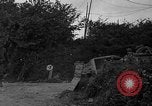 Standbild US4th Armored Division in Operation Cobra in Zweiten Weltkrieg Periers Frankreich, 1944, aus Sekunde 12 historischem Filmmaterial Videoclip 65675072546
