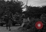 Standbild US4th Armored Division in Operation Cobra in Zweiten Weltkrieg Periers Frankreich, 1944, aus Sekunde 15 historischem Filmmaterial Videoclip 65675072546