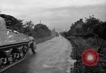 Standbild US4th Armored Division in Operation Cobra in Zweiten Weltkrieg Periers Frankreich, 1944, aus Sekunde 59 historischem Filmmaterial Videoclip 65675072546