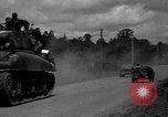 Standbild USA 2nd Armored Division während der Operation Cobra in Zweiten Weltkrieg Canisy Frankreich, 1944, aus Sekunde 5 historischem Filmmaterial Videoclip 65675072548