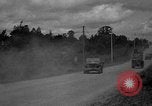 Standbild USA 2nd Armored Division während der Operation Cobra in Zweiten Weltkrieg Canisy Frankreich, 1944, aus Sekunde 7 historischem Filmmaterial Videoclip 65675072548