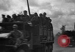 Standbild USA 2nd Armored Division während der Operation Cobra in Zweiten Weltkrieg Canisy Frankreich, 1944, aus Sekunde 9 historischem Filmmaterial Videoclip 65675072548
