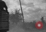 Standbild USA 2nd Armored Division während der Operation Cobra in Zweiten Weltkrieg Canisy Frankreich, 1944, aus Sekunde 12 historischem Filmmaterial Videoclip 65675072548