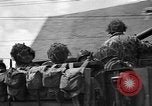 Standbild USA 2nd Armored Division während der Operation Cobra in Zweiten Weltkrieg Canisy Frankreich, 1944, aus Sekunde 24 historischem Filmmaterial Videoclip 65675072548