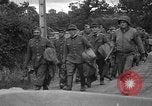 Standbild USA 2nd Armored Division während der Operation Cobra in Zweiten Weltkrieg Canisy Frankreich, 1944, aus Sekunde 41 historischem Filmmaterial Videoclip 65675072548