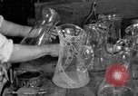 Standbild schneiden Glas machen United States USA, 1919, aus Sekunde 4 historischem Filmmaterial Videoclip 65675072549