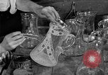 Standbild schneiden Glas machen United States USA, 1919, aus Sekunde 8 historischem Filmmaterial Videoclip 65675072549