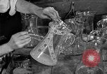 Standbild schneiden Glas machen United States USA, 1919, aus Sekunde 10 historischem Filmmaterial Videoclip 65675072549