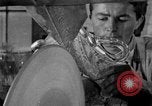 Standbild schneiden Glas machen United States USA, 1919, aus Sekunde 26 historischem Filmmaterial Videoclip 65675072549