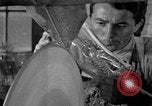 Standbild schneiden Glas machen United States USA, 1919, aus Sekunde 28 historischem Filmmaterial Videoclip 65675072549