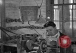 Standbild schneiden Glas machen United States USA, 1919, aus Sekunde 46 historischem Filmmaterial Videoclip 65675072549