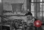 Standbild schneiden Glas machen United States USA, 1919, aus Sekunde 48 historischem Filmmaterial Videoclip 65675072549