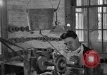 Standbild schneiden Glas machen United States USA, 1919, aus Sekunde 51 historischem Filmmaterial Videoclip 65675072549