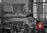 Standbild schneiden Glas machen United States USA, 1919, aus Sekunde 53 historischem Filmmaterial Videoclip 65675072549