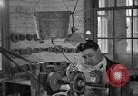 Standbild schneiden Glas machen United States USA, 1919, aus Sekunde 55 historischem Filmmaterial Videoclip 65675072549