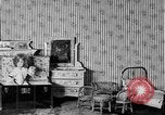 Image Maison de poupée United States USA, 1919, de la seconde 29 séquences d'archives historiques vidéo 65675072552