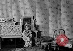 Image Maison de poupée United States USA, 1919, de la seconde 39 séquences d'archives historiques vidéo 65675072552