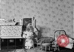 Image Maison de poupée United States USA, 1919, de la seconde 49 séquences d'archives historiques vidéo 65675072552