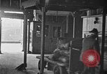 Immagine di La raffinazione dello zucchero New York United States USA, 1922, secondo 17 filmato di repertorio 65675072554