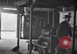 Immagine di La raffinazione dello zucchero New York United States USA, 1922, secondo 18 filmato di repertorio 65675072554