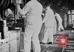 Immagine di La raffinazione dello zucchero New York United States USA, 1922, secondo 43 filmato di repertorio 65675072554