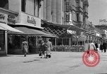 Standbild Kurfürstendamm Avenue Berlin Deutschland, 1953, aus Sekunde 6 historischem Filmmaterial Videoclip 65675072559