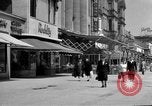 Standbild Kurfürstendamm Avenue Berlin Deutschland, 1953, aus Sekunde 13 historischem Filmmaterial Videoclip 65675072559