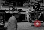 Standbild Kurfürstendamm Avenue Berlin Deutschland, 1953, aus Sekunde 32 historischem Filmmaterial Videoclip 65675072559